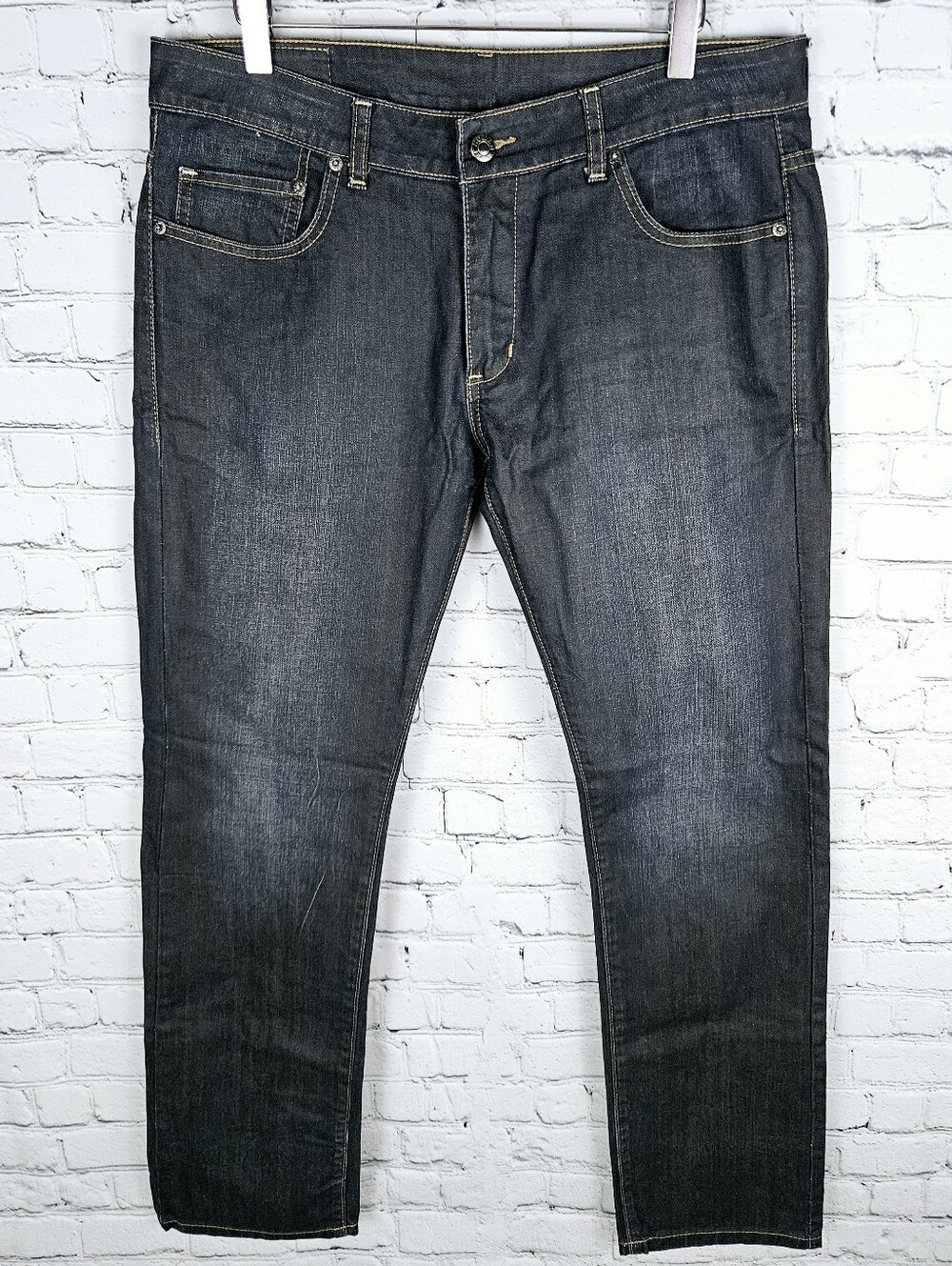 HUMAN JEANS | slim straight dark wash jeans
